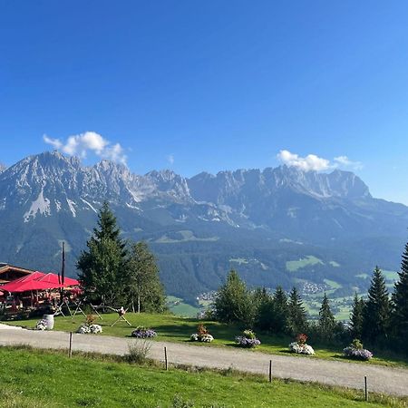 Hahnenkamm Suite Ski-In Ski-Out Direkt An Der Hahnenkammbahn Kitzbuhel Exterior photo