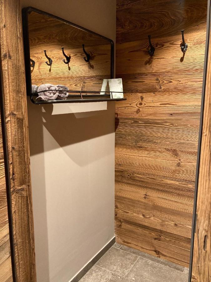 Hahnenkamm Suite Ski-In Ski-Out Direkt An Der Hahnenkammbahn Kitzbuhel Exterior photo